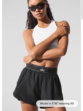 ALO Yoga Black High-Waist Athletic Shorts size Medium